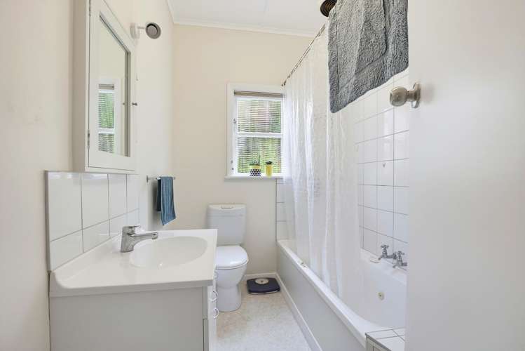 68 Mount Pleasant Road Aro Valley_16