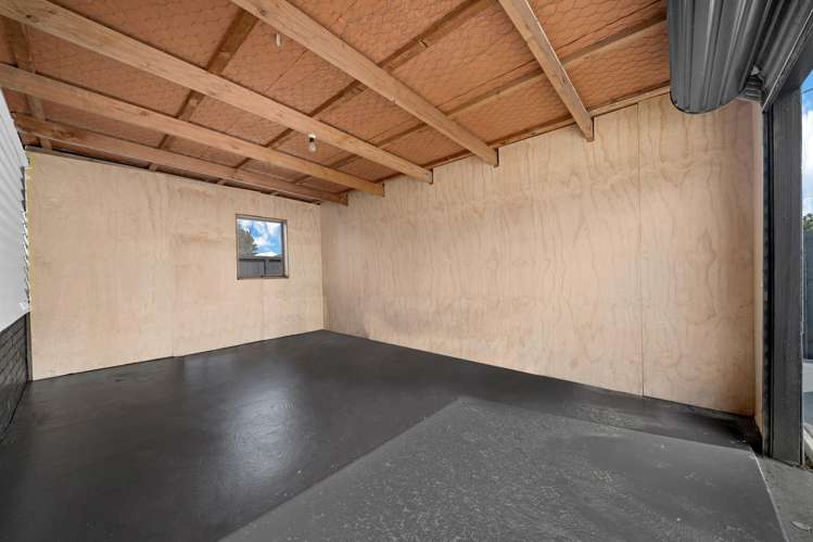 316 Great North Road Henderson_16