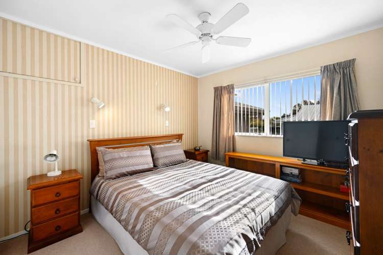 53 Splitt Avenue Glenview_21