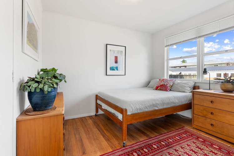 4/11 Preston Avenue Mt Albert_9