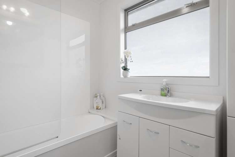 9 Scobie Road Waverley_17