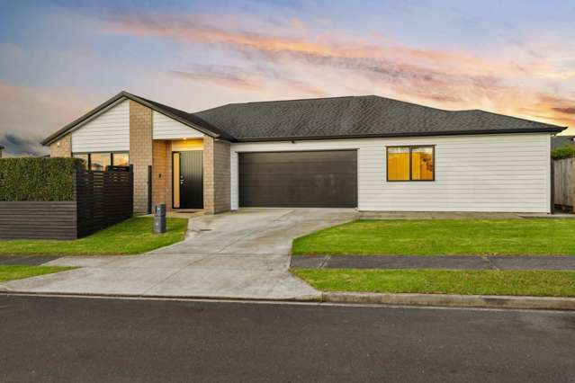 Off to Ozzie, Flights Booked – MUST SELL