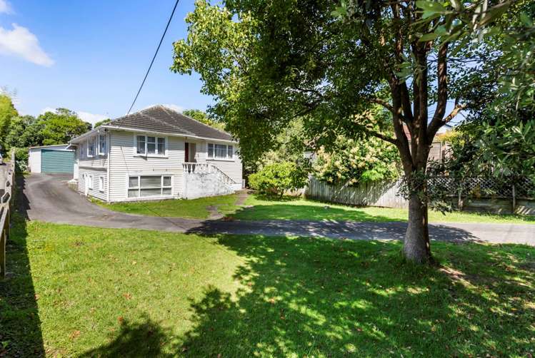 6 Arahoe Road New Lynn_13