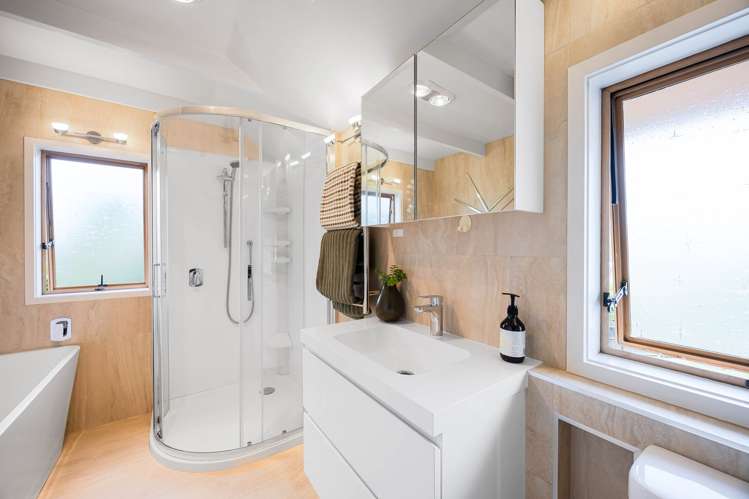 2/47 John Downs Drive Browns Bay_8