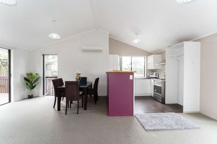 2/577 Richardson Road Mount Roskill_14