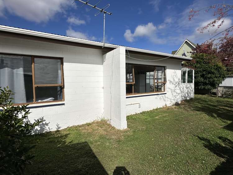 2/20 Cubitt Street Blenheim Central_5