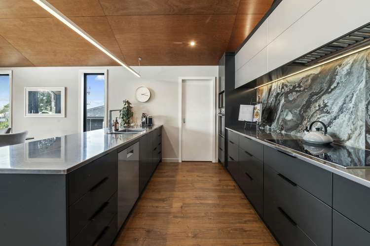 16 Sloane Avenue Tihiotonga_9