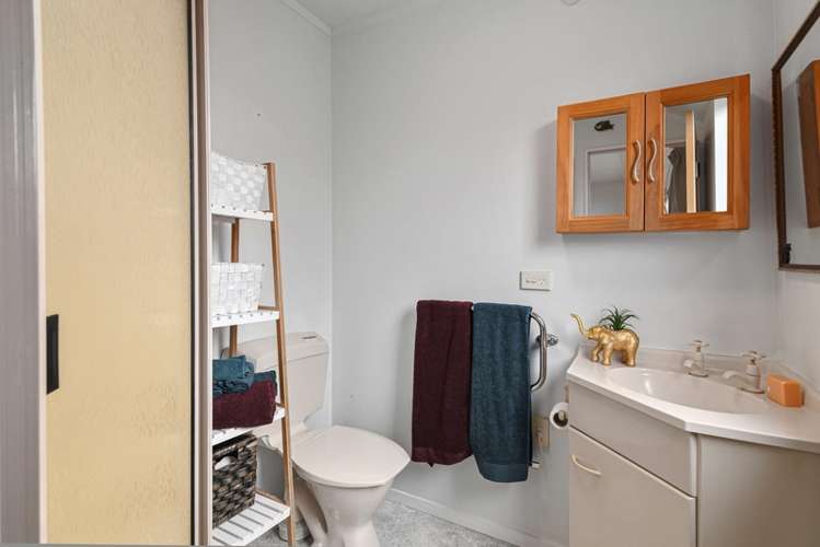 12 Mary Ann Muller Crescent Stoke_18