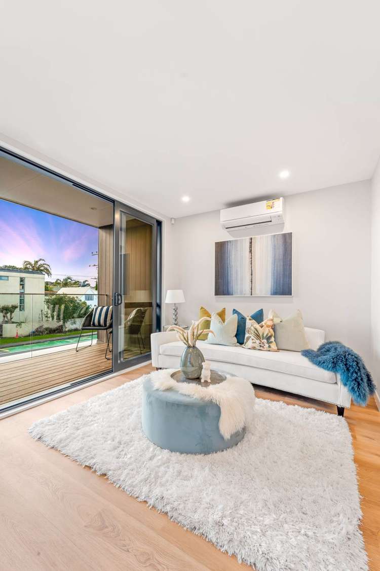 1/6 Ocean View Road Northcote_12