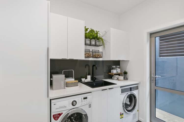 74g Heretaunga Square Silverstream_5