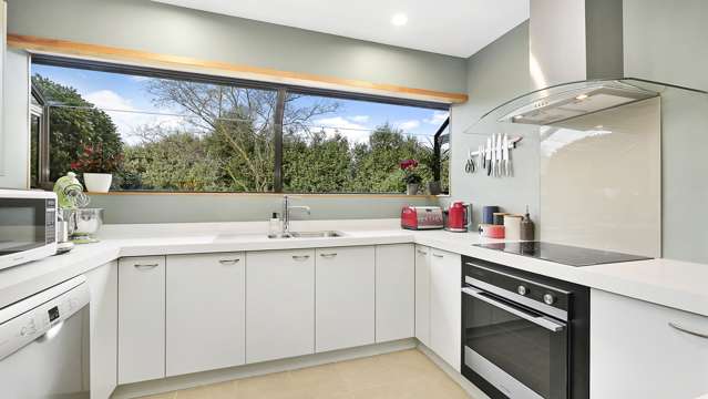 8 De Renzie Place Kirwee_2