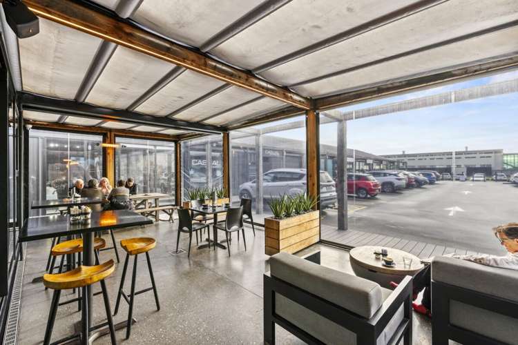 1027 Ferry Road Ferrymead_12