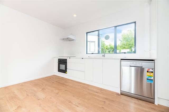 22/14 Ambrico Place New Lynn_3