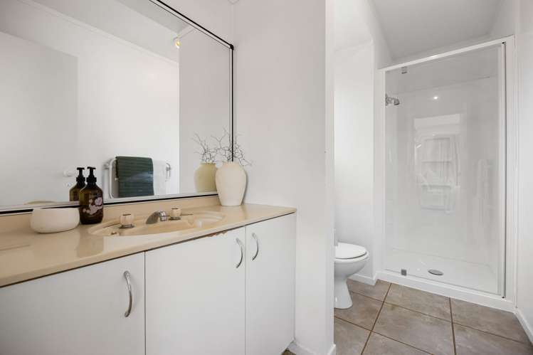 1 The Avenue Harrowfield_11