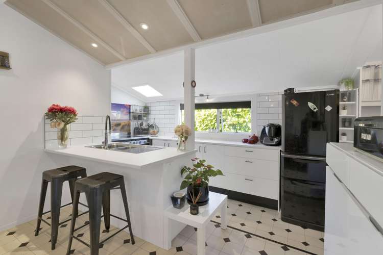 47 Kings Avenue Waikuku Beach_6