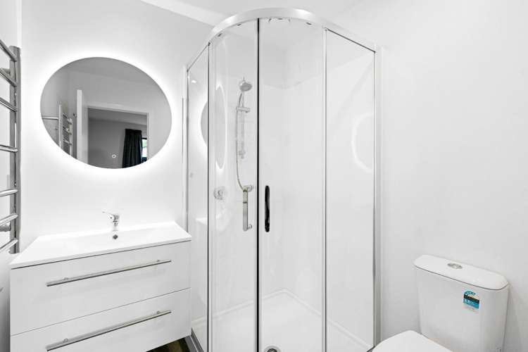  4 Fable Way Leamington_7