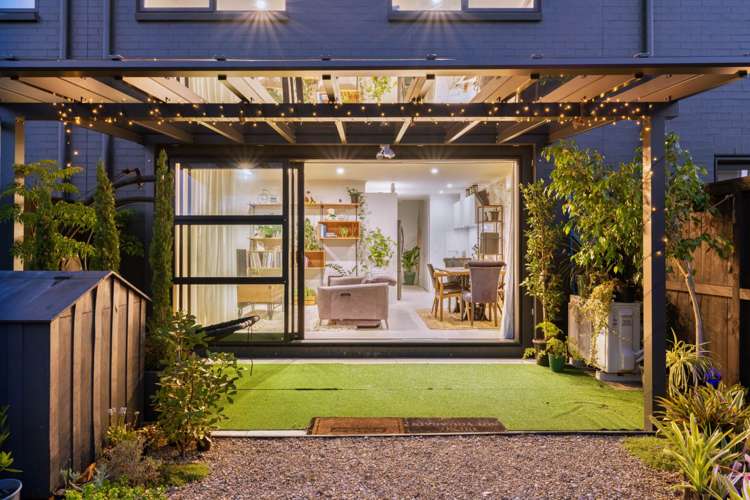 8 Gilbert Hall Way Swanson_17