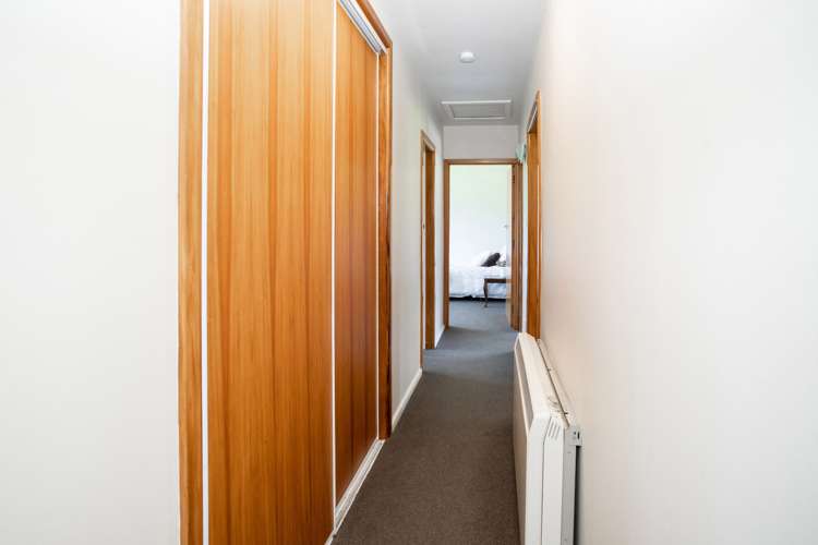 67 Moffat Drive Lincoln_9