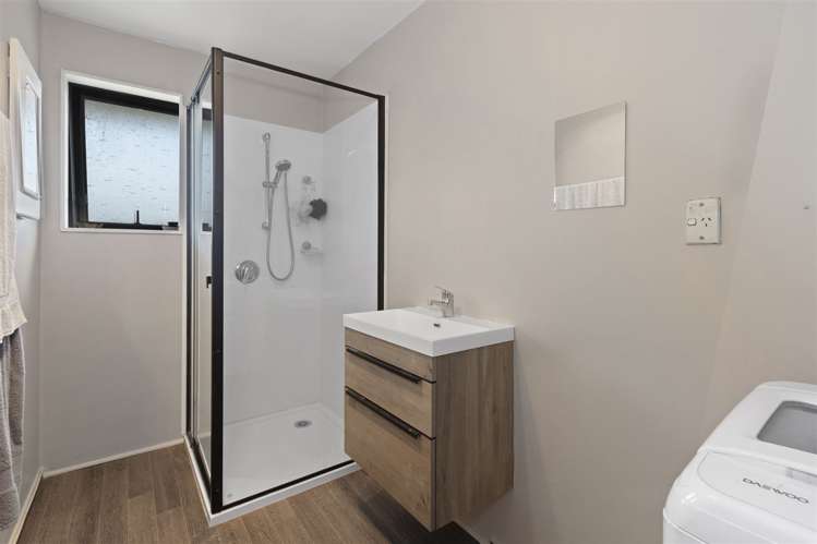 1/6 Washbournes Road Wigram_8