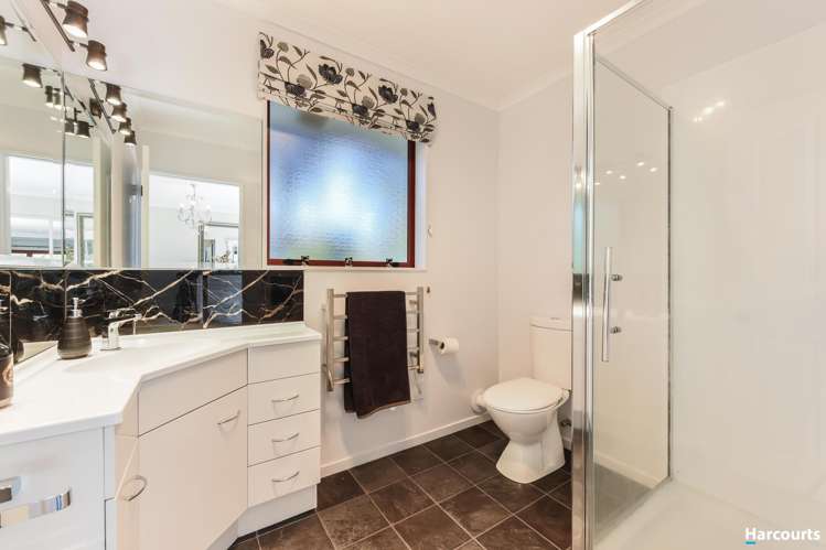 8 Joseph Senior Way Ruby Bay_16