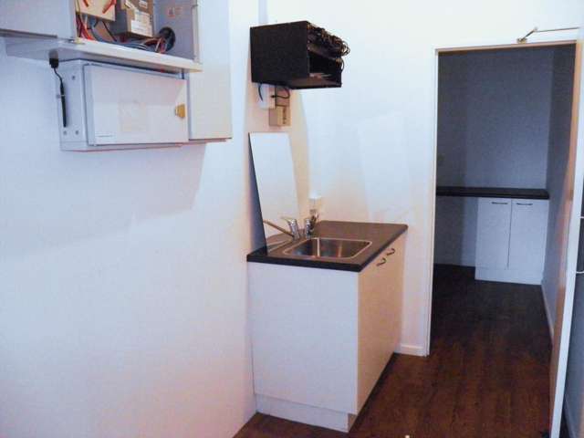 2/8 Homersham Place Burnside_3