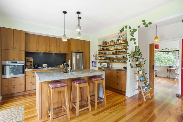 7 Tasman View Road Bethells Beach_10