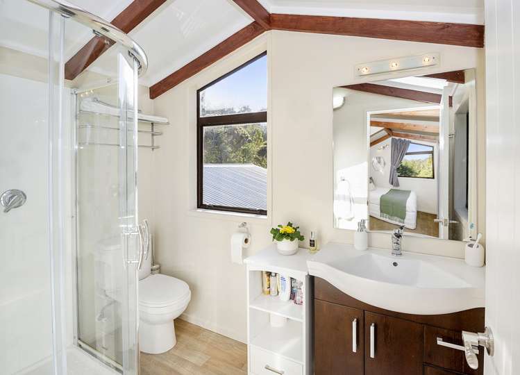 341 Ridge Road Paremoremo_9