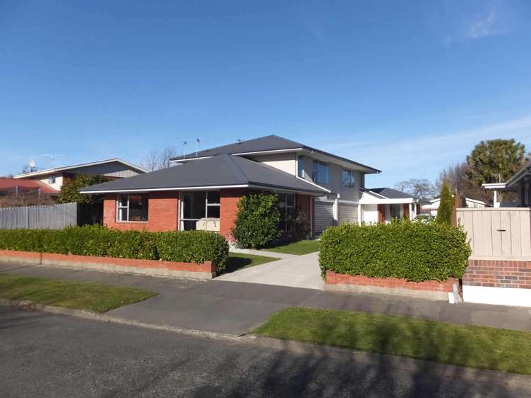 2/11 Powell Crescent Ilam_15