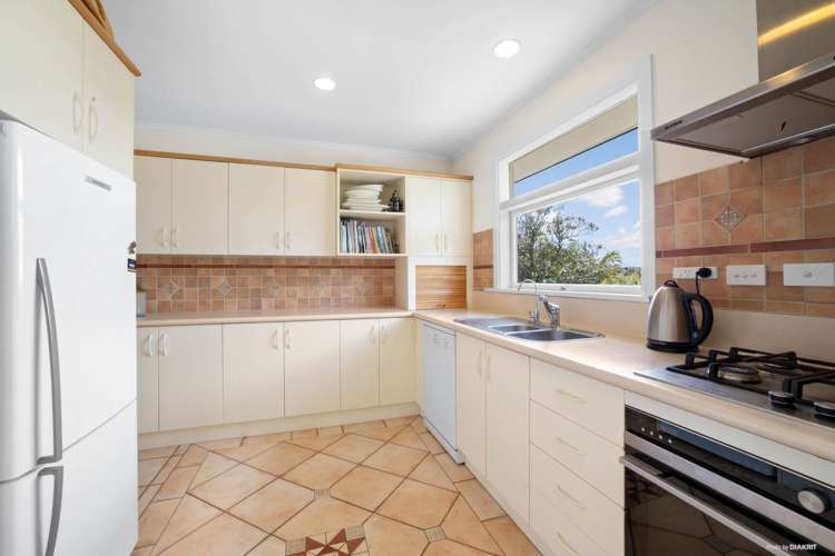 119 East Coast Road Castor Bay_10