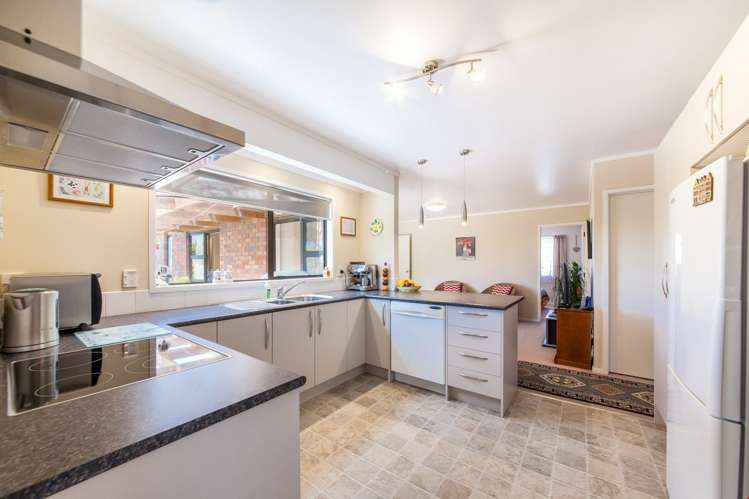 30 Sturges Road Henderson_9