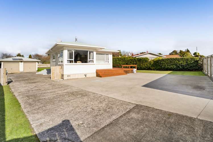 15 Rosalind Street Stratford_13