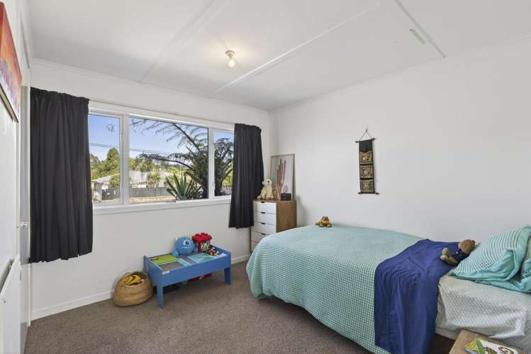 53 Cumming Street Okato_19