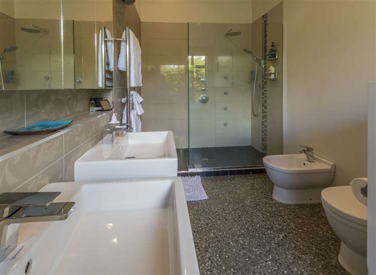 447 Riverbank Road Wanaka_14