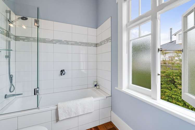 6 Valley Road Northcote_17