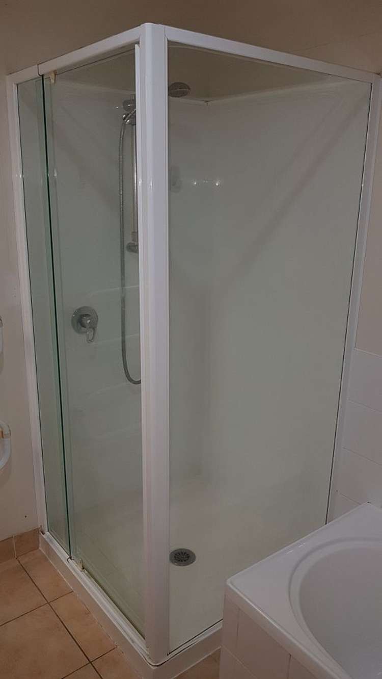 22 Baulcomb Parade Windsor Park_16