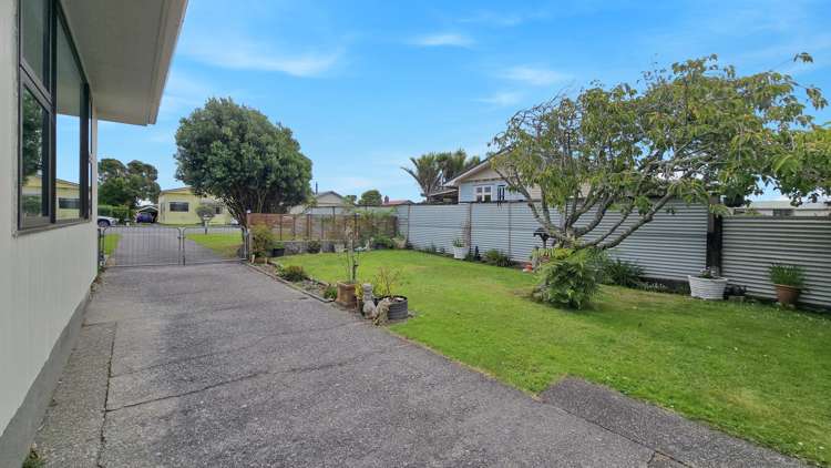 204 Sewell Street Hokitika_19