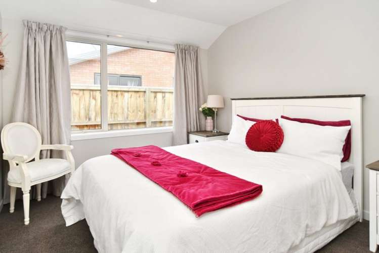 12 Bonecrusher Street Lincoln_14