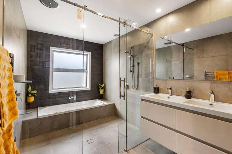 42 Arbuckle Road Frimley_14