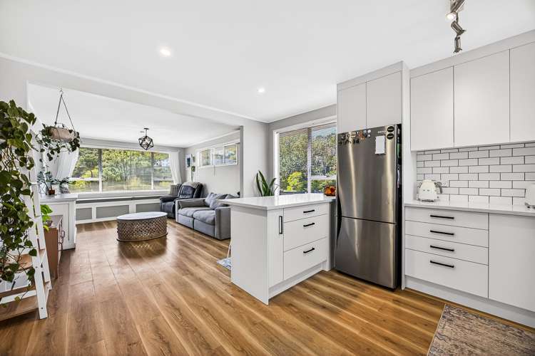 8 Camphora Place Ranui_8