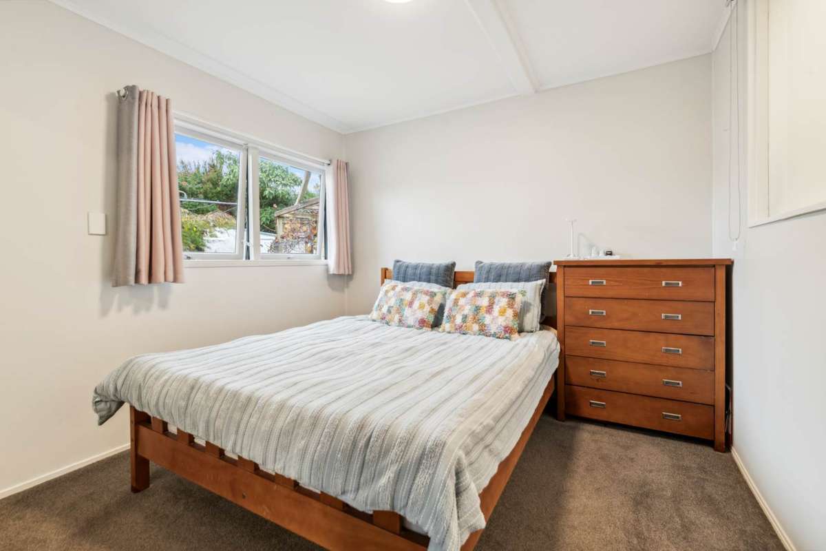 22 Whitford Park Road_4