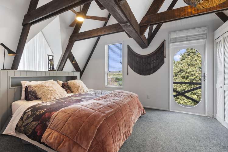 26 Mayfair Place Westown_18