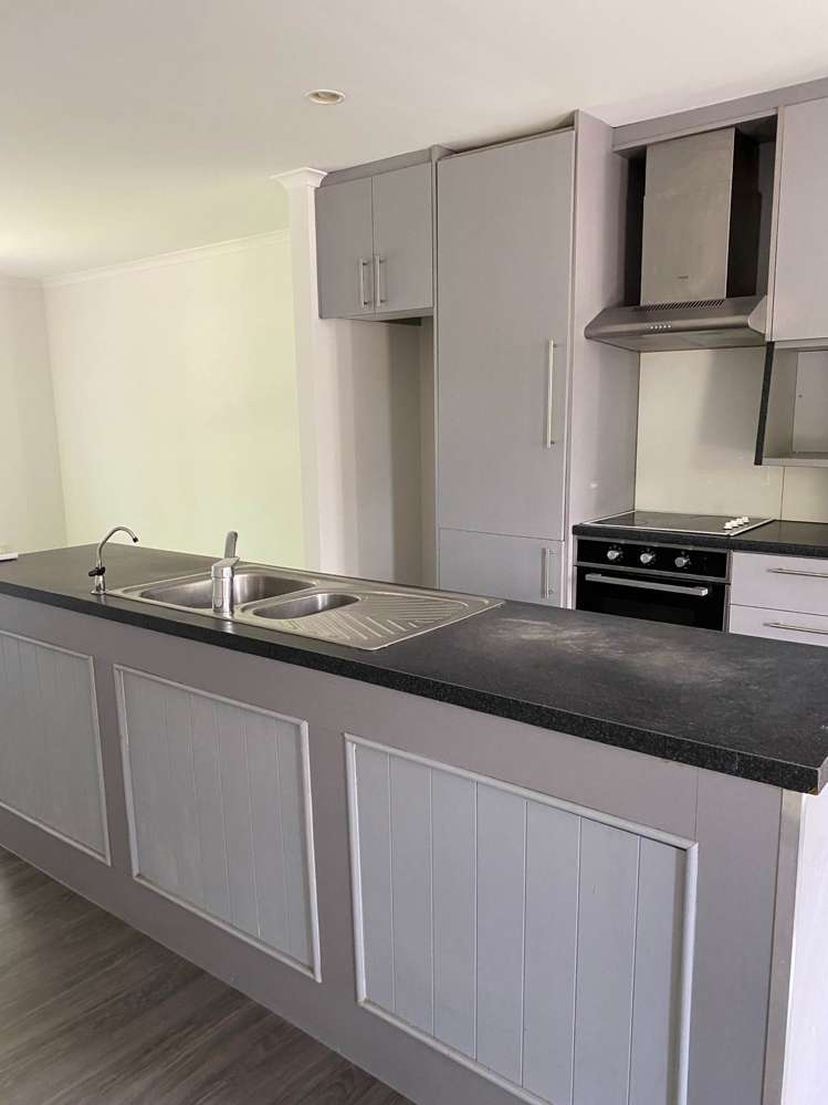 6/4 Charlenne Close Ranui_6