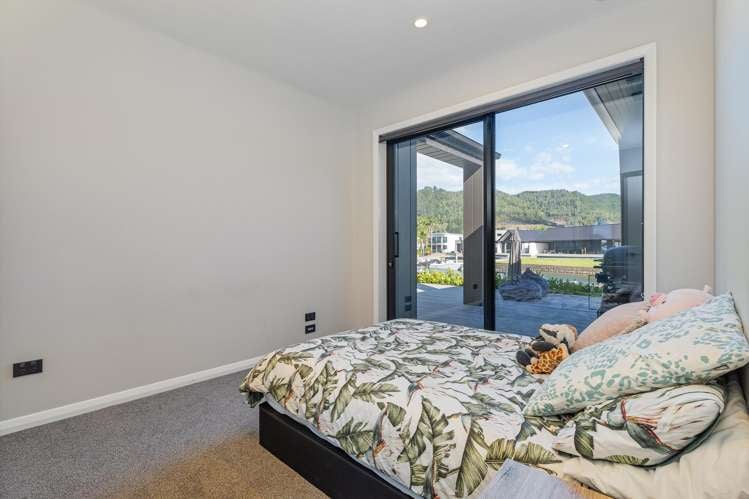 126 Waterways Parade Pauanui_24