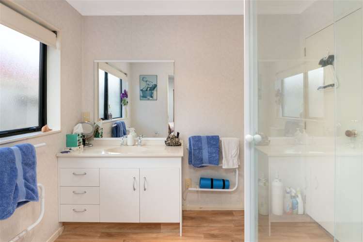 104 Pacific View Road Papamoa_11