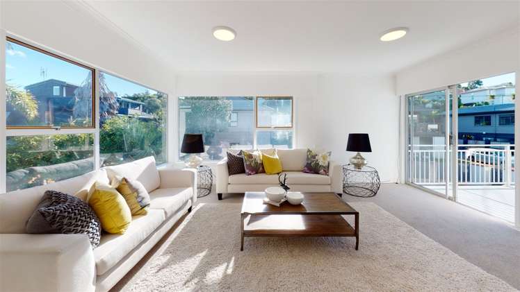 1/10a Commodore Parry Road Castor Bay_0