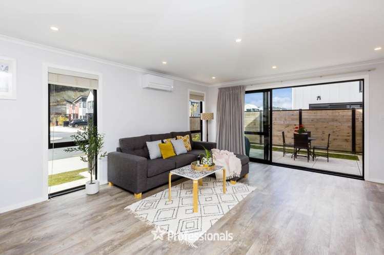 24 Reakes Crescent Wallaceville_6