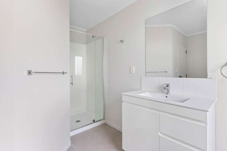 8/3 Erewhon Place Birkdale_8