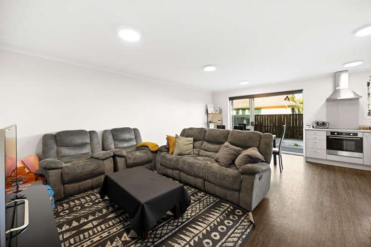 49 Chiefs Court Hamilton East_6