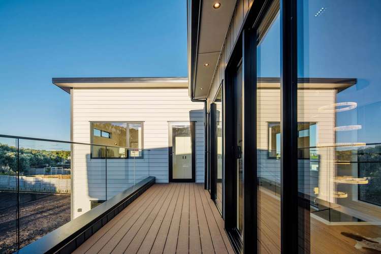 157 Te Oneroa Way Long Bay_40