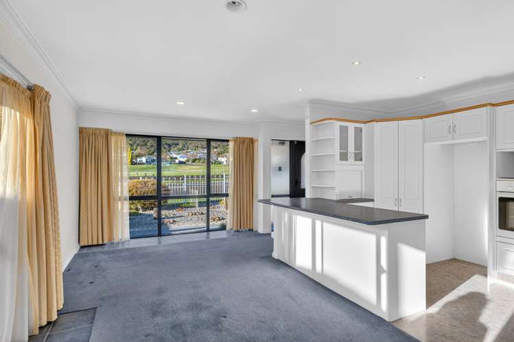 243 Whitaker Street Te Aroha_3